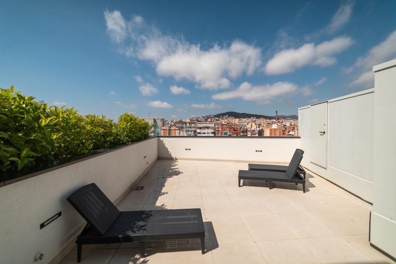 Foto 189b5731-070e-4ef9-9195-58679de1b08f. Attico in El Clot Barcelona