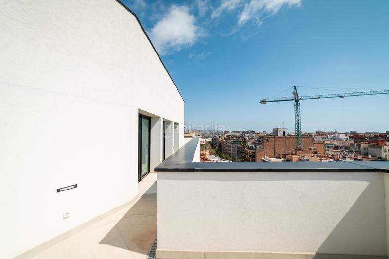 Foto aa7a8002-c7dc-4360-81a2-cab66344dd7f. Attique dans El Clot Barcelona