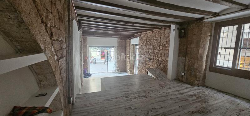 Foto a6cb0ade-0220-4763-9904-46f309418464. Lloguer local comercial a Gòtic Barcelona