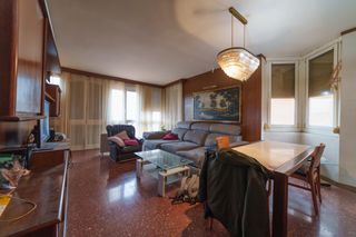 Flat in Carrer del Rosselló 152