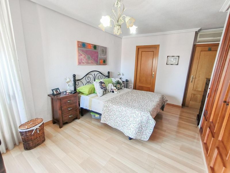 Foto b1602fbf-1d65-4900-acb3-dd263eccb602. Pis amb aparcament piscina a Juzgados - Plaza de Toros Benidorm