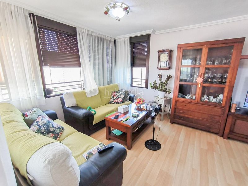 Foto b54fbfa9-3b7d-4c1c-85bb-6c4a5840eb74. Pis amb aparcament piscina a Juzgados - Plaza de Toros Benidorm