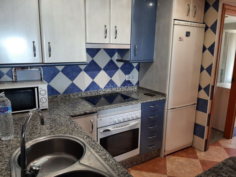 Foto 43c2016a-ba2b-4541-818a-2603409341aa. Apartament amb aparcament a Playa Levante Benidorm