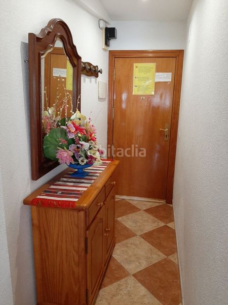 Foto a07e53d9-3bbf-475e-b8aa-eac1d77db4ae. Apartament amb aparcament a Playa Levante Benidorm