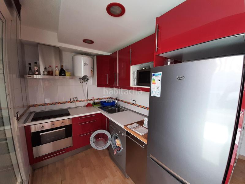 Foto 4c0914b1-858d-4d27-aa7e-05d64c61f242. Apartamento  primera linea Playa Levante gran inversion www.inmobiliarialesdunes.com en Benidorm