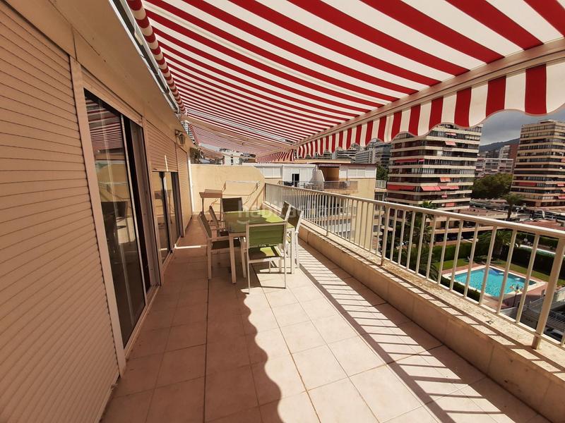 Foto 82206d71-cad1-41ba-9402-125220cee69d. Apartamento  primera linea Playa Levante gran inversion www.inmobiliarialesdunes.com en Benidorm