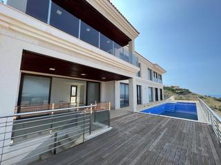 Chalet en Rincón Alto. Chalet de lujo de 4 dorm. con vistas impresionantes en la sierra
