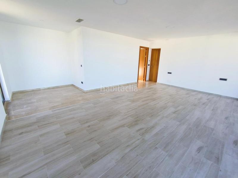 Foto 7cba4e2d-2d86-4900-839d-e34cb161b197. Chalet with parking pool in Rincón Alto Benidorm