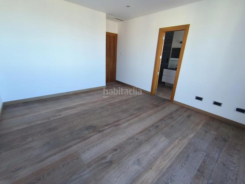 Foto b5d63c11-0d14-4f20-b23a-4a44708e45d0. Chalet with parking pool in Rincón Alto Benidorm