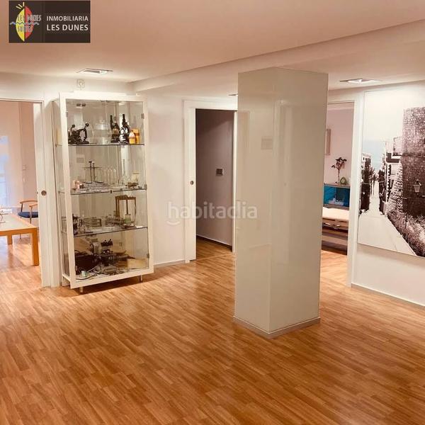 Foto b91d7d37-bc01-41b1-ae3b-b12eb50a60a7. Piso inversión segura en villajoyosa piso convertido en clínica www.inmobiliarialesdunes.com en Vila Joiosa (la)