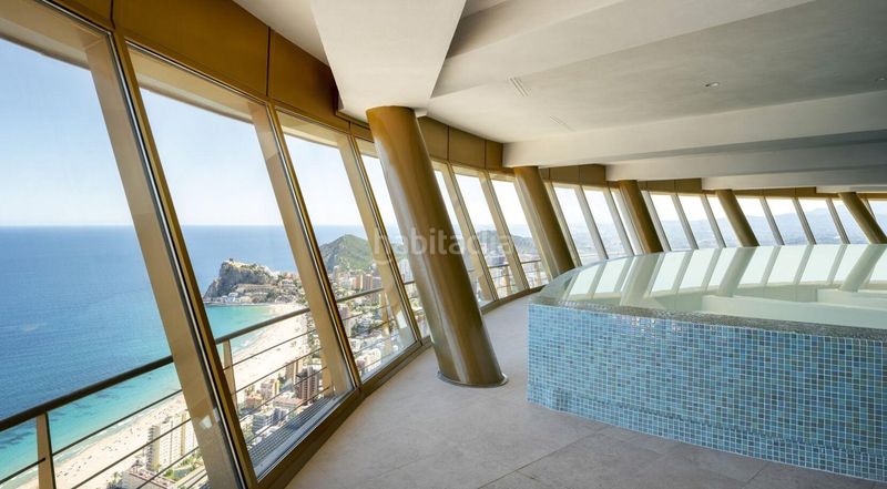 Foto afabee46-cdba-4cc0-b318-c183c03b136a. Pis amb aparcament piscina a Playa Poniente Benidorm