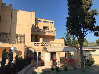 Edifici a Playa Levante. Hostal residencia y discoteca en benidorm