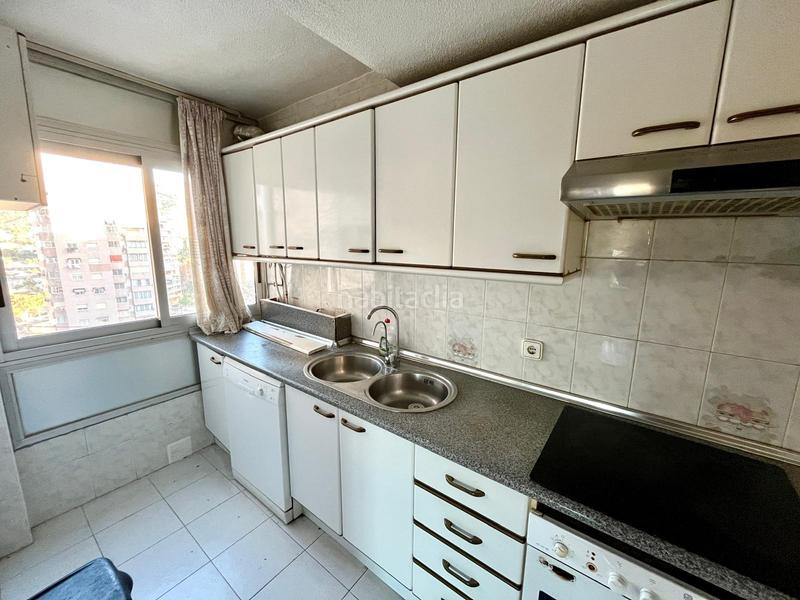 Foto 69db1bf7-84f0-4cbb-bb15-ce6664872032. Piso amplio piso de 3 dorm. en zona rincón llano www.inmobiliarialesdunes.com en Benidorm
