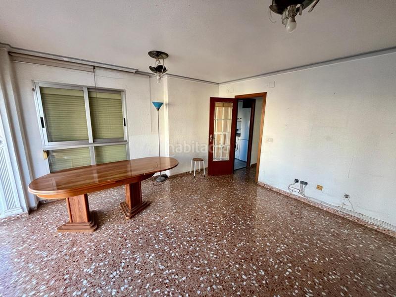 Foto eb86f091-aaca-4f2b-bd7b-d4858884548b. Piso amplio piso de 3 dorm. en zona rincón llano www.inmobiliarialesdunes.com en Benidorm