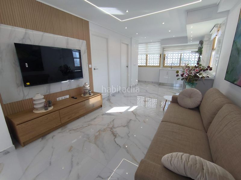 Foto f290688e-bb24-4ab9-8607-6f45a4d3cfd2. Apartament amb aparcament piscina a Rincón Bajo Benidorm