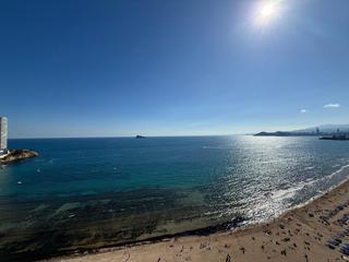Piso en Playa Levante. Piso en primera línea de levante