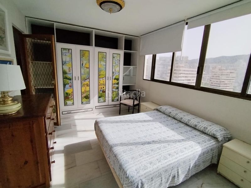 Foto ad3f9bc2-4bbd-4ddd-a854-d738ab270610. Apartament amb aparcament a Playa Levante Benidorm