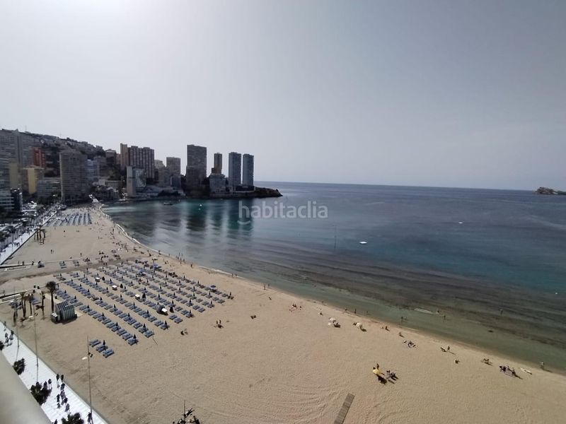 Foto b8c80990-cbf5-4326-8fc8-36ded177bf73. Apartament amb aparcament a Playa Levante Benidorm