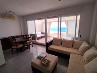 Dúplex a Rincón Alto. Precioso duplex en primera linea de la costa de benidorm. 2 habi