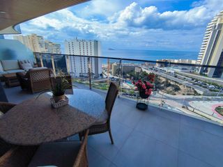 Flat in Republica argentina 6. Piso de lujo de esquina con 2 balcones con licencia turística en