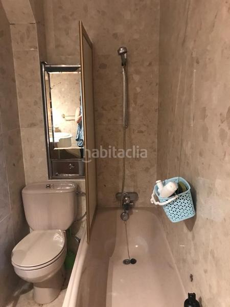 Foto 9b5f2d20-c32a-4648-b3a1-df23361df415. Piso amplio piso de 2 dorm. en la primera línea de playa de levante www.inmobiliarialesdunes.com en Benidorm