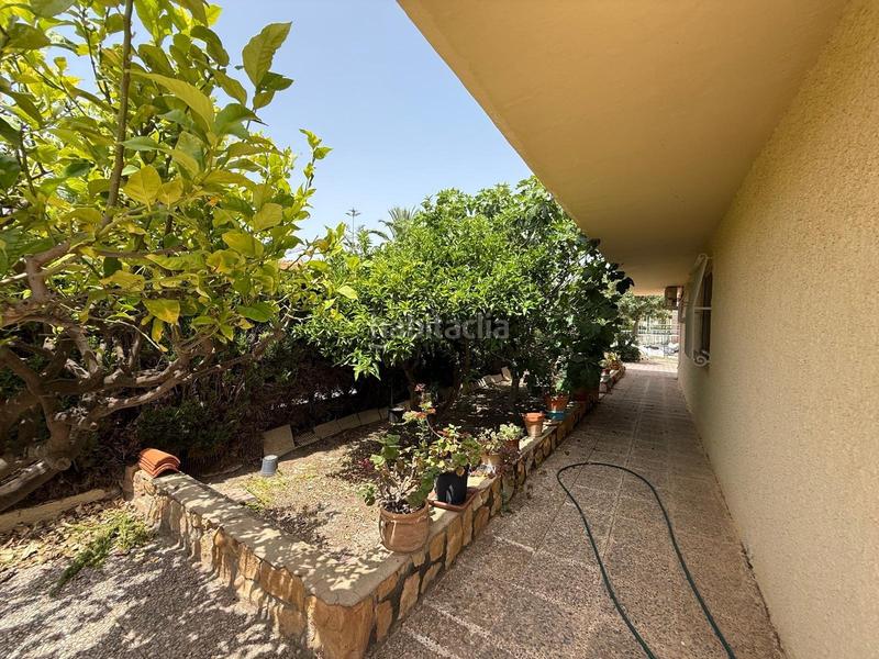 Foto 7398d187-7f33-4ea4-b3e4-1201ce4a5a92. Chalet  independiente en pueblo poniente en Benidorm