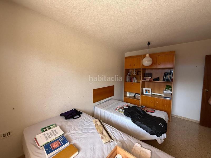 Foto c03f4013-bc1f-4bbd-a5f8-a14ed574fbcc. Chalet  independiente en pueblo poniente en Benidorm
