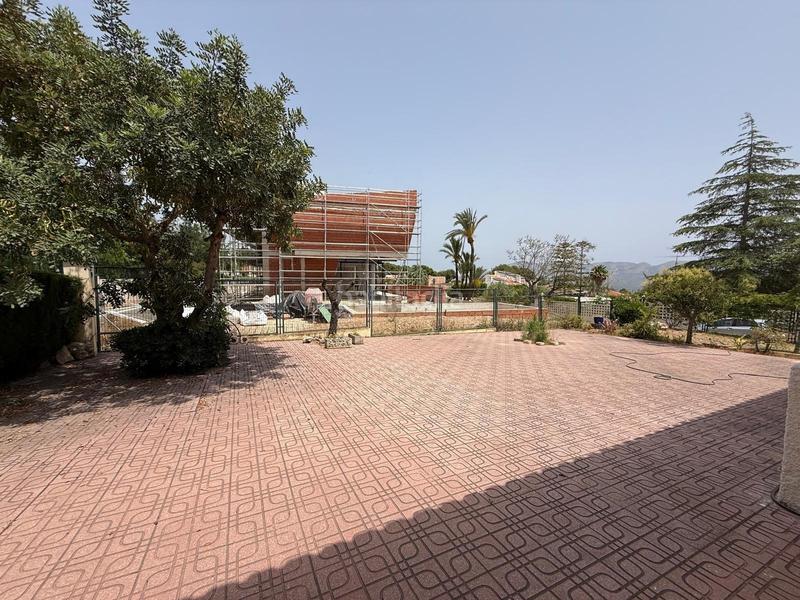 Foto edc0d38c-faaa-411e-bae7-6150ac60d151. Chalet  independiente en pueblo poniente en Benidorm