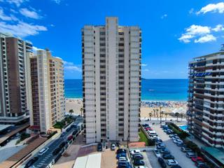 Apartament a Playa Levante. Apartamento de 2 dorm. con vistas al mar en segunda línea de pla