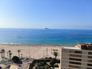 Miete Etagenwohnung  De la vila joiosa. Alquiler de temporada en  primera línea de playa poniente  www.i