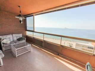 Rent Flat  Avenida villajoyosa la. Alquiler gran piso de 3 dorm. en primera línea de poniente  www.