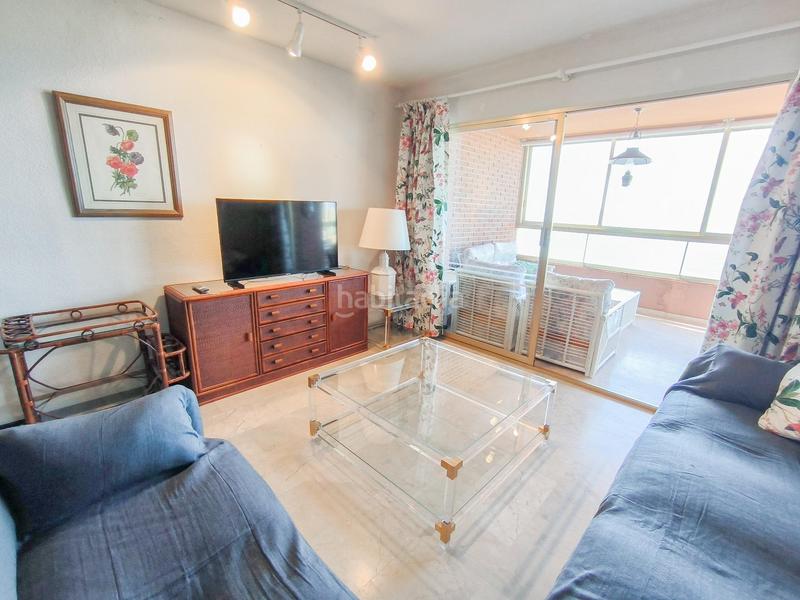 Foto 5b0f7e00-3138-41b5-bb53-6e8ec437551f. Alquiler piso alquiler gran piso de 3 dorm. en primera línea de poniente www.inmobiliarialesdunes.com en Benidorm