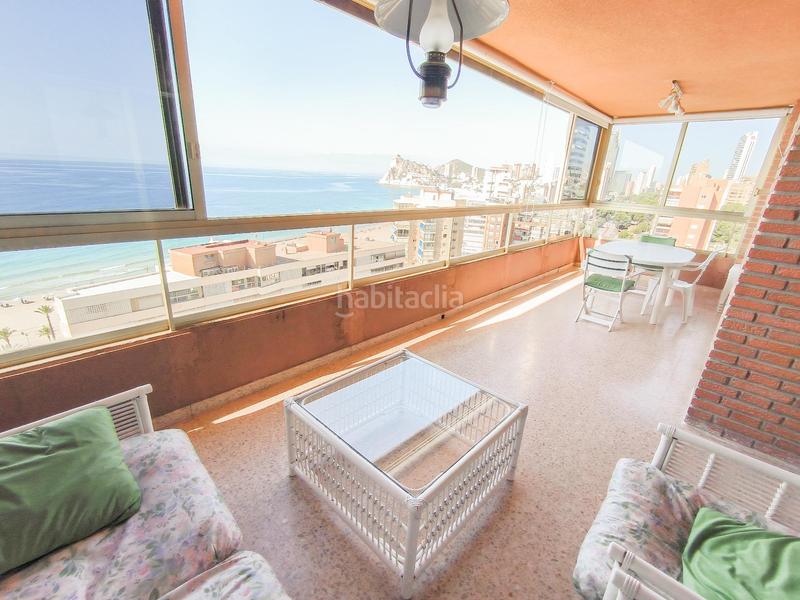 Foto b8ac9278-ddea-41ed-ad17-6c4af501a450. Alquiler piso alquiler gran piso de 3 dorm. en primera línea de poniente www.inmobiliarialesdunes.com en Benidorm