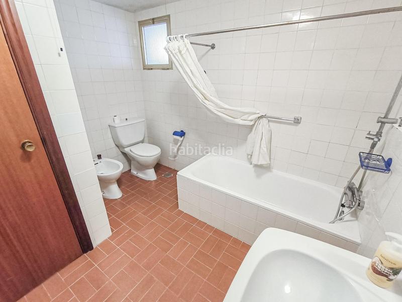 Foto f91622d6-1755-4247-9751-82550679d3f3. Alquiler piso alquiler gran piso de 3 dorm. en primera línea de poniente www.inmobiliarialesdunes.com en Benidorm