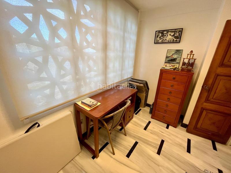 Foto 1da9df14-17ce-4006-bcaa-56a85b509a11. Piso rebajado oportunidad gran piso de 4 dorm. en buen estado en la 1a línea playa de levante www.inmobiliarialesdunes.com en Benidorm
