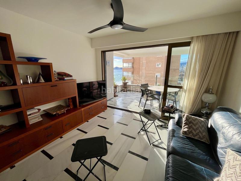 Foto 5d57c488-02e0-4ef3-97c8-9bfb237f4071. Piso rebajado oportunidad gran piso de 4 dorm. en buen estado en la 1a línea playa de levante www.inmobiliarialesdunes.com en Benidorm