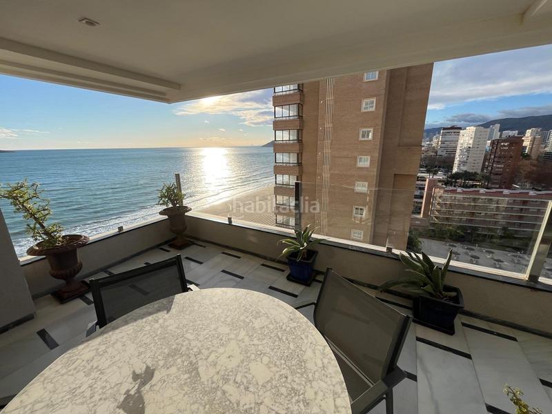 Foto 5f2dd787-974d-4b97-8e75-e0bad426d4d6. Piso rebajado oportunidad gran piso de 4 dorm. en buen estado en la 1a línea playa de levante www.inmobiliarialesdunes.com en Benidorm