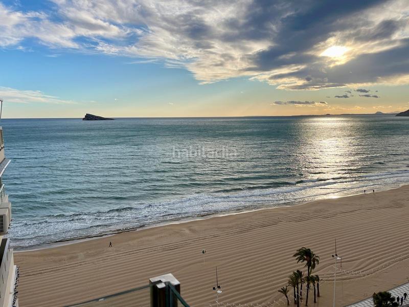 Foto 8af7addf-de67-4aee-abf4-fb58016d35dd. Piso rebajado oportunidad gran piso de 4 dorm. en buen estado en la 1a línea playa de levante www.inmobiliarialesdunes.com en Benidorm