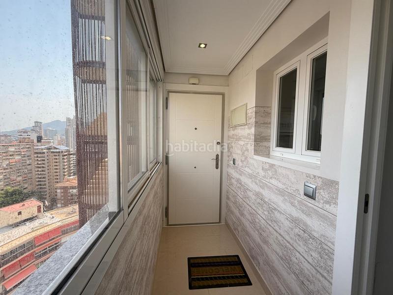 Foto 397a7a3b-616c-477e-9fb8-bb1388392a04. Apartamento  reformado de esquina en segunda línea playa de levante, excelentes vistas al mar. en Benidorm