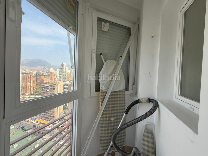 Foto 3fbe74b4-07e6-4cde-8167-ad464722b43d. Apartamento  reformado de esquina en segunda línea playa de levante, excelentes vistas al mar. en Benidorm