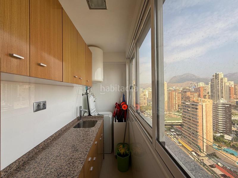 Foto ec3d1901-fd6e-4cf9-8f99-43aaf86b871b. Apartamento  reformado de esquina en segunda línea playa de levante, excelentes vistas al mar. en Benidorm