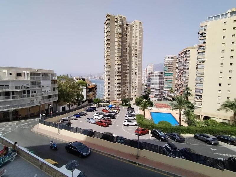 Foto 1981c460-2cd7-48be-be7a-d464d90e251e. Apartamento  de 3 habitaciones, 2 baños, parking y piscina. zona rincon de loix. en Benidorm