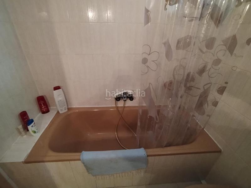 Foto c3e6beb3-b96c-44a4-9c9a-ad5078a2c278. Apartamento  de 3 habitaciones, 2 baños, parking y piscina. zona rincon de loix. en Benidorm