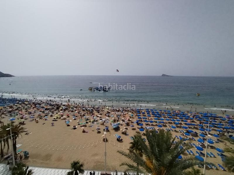 Foto 2df350a8-a4f5-488d-b676-176fcb6120dc. Dúplex  en primera linea de Playa Levante en Benidorm