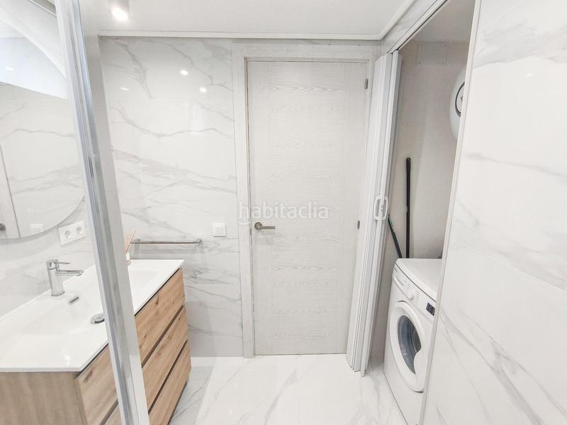 Foto 0ce55a35-4d40-494e-989e-c79c037092e7. Apartament a Playa Levante Benidorm