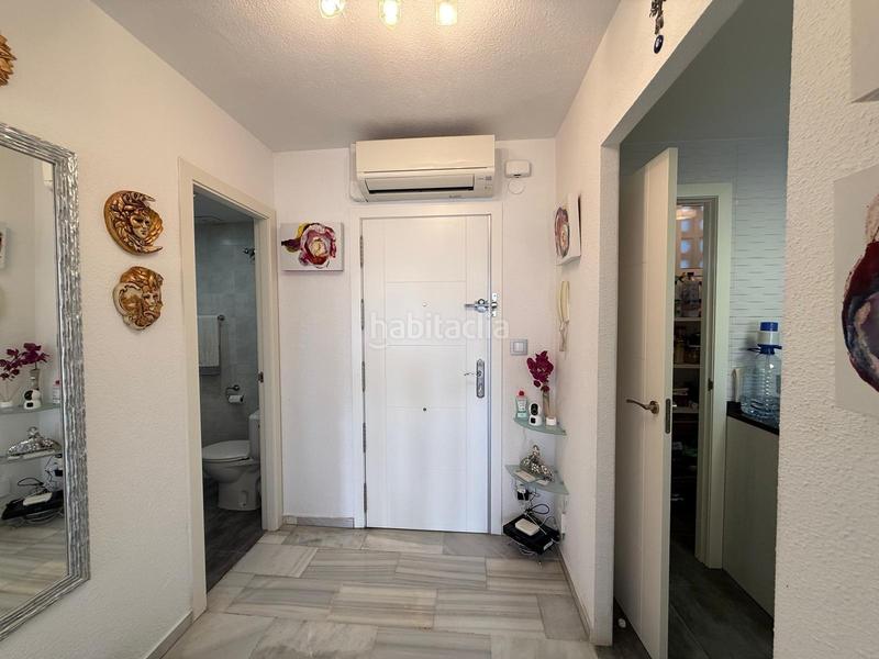 Foto cd8787a7-d153-4cbe-b73d-81dcfa4fdf69. Apartament amb aparcament piscina a Levante Alto Benidorm