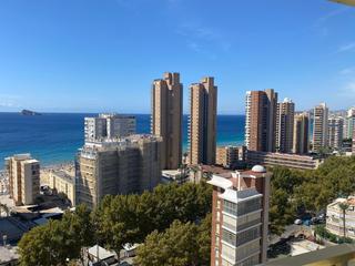 Apartment in Playa Levante. Apartamento de 2 dormitorios en 3 línea de playa de levante, par
