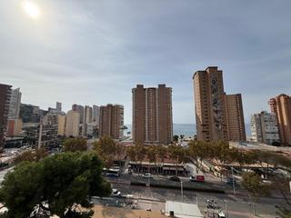 Appartement à Playa Levante. Apartamento de esquina. 3 dormitorios, en segunda línea de playa