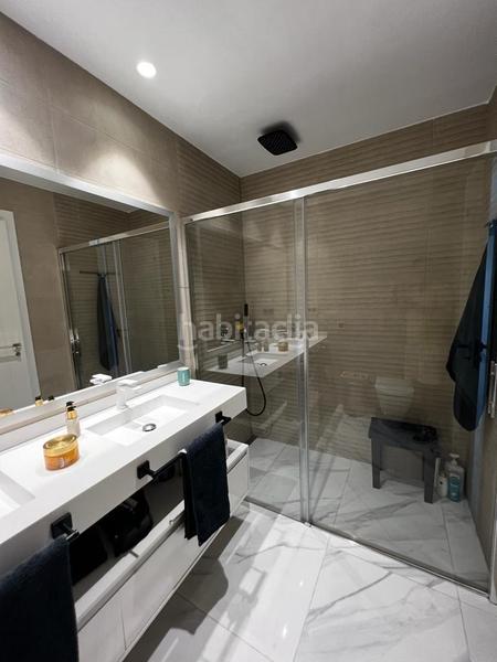 Foto 5e5ebb4a-14ea-4f97-8390-86a55e04ad16. Pis amb aparcament piscina a Playa Poniente Benidorm