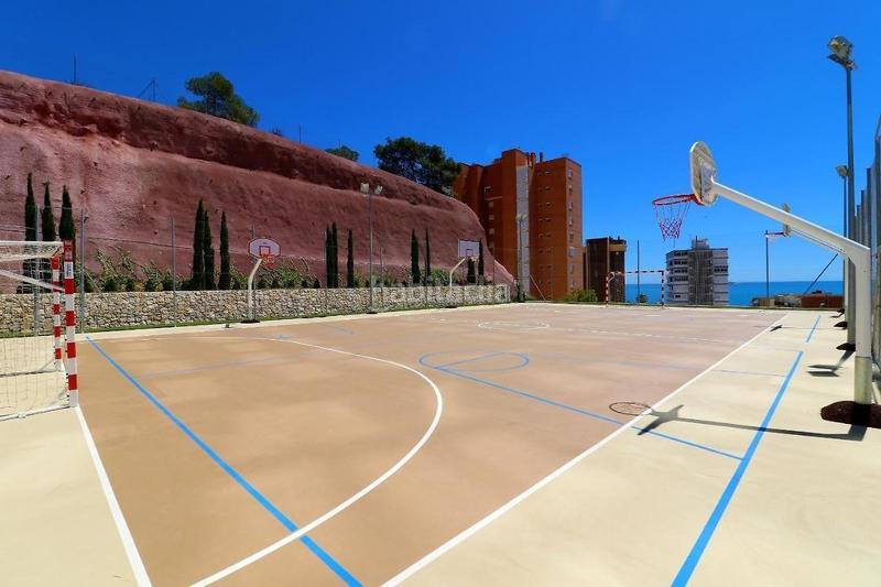 Foto a2a5e293-de49-4e34-8773-bb79d7bbb0f0. Pis amb aparcament piscina a Playa Poniente Benidorm